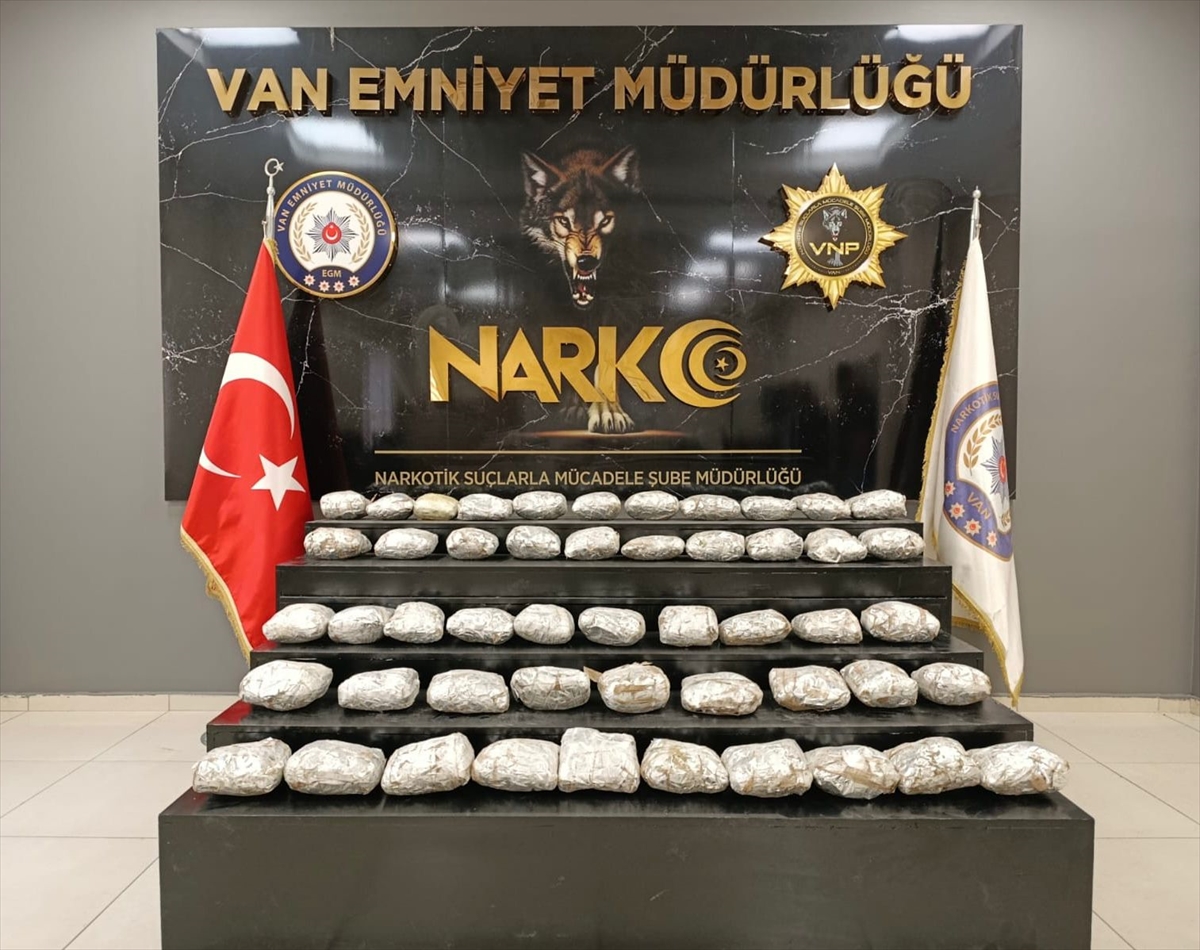 Van'da Büyük Operasyon: 20 Kilo Uyuşturucu Ele Geçirildi