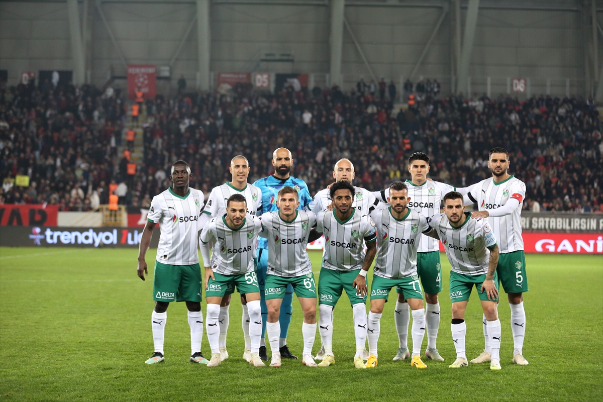 Trendyol 1. Lig'de Kritik Çekişme: Çorum FK Galibiyetle Geri Döndü