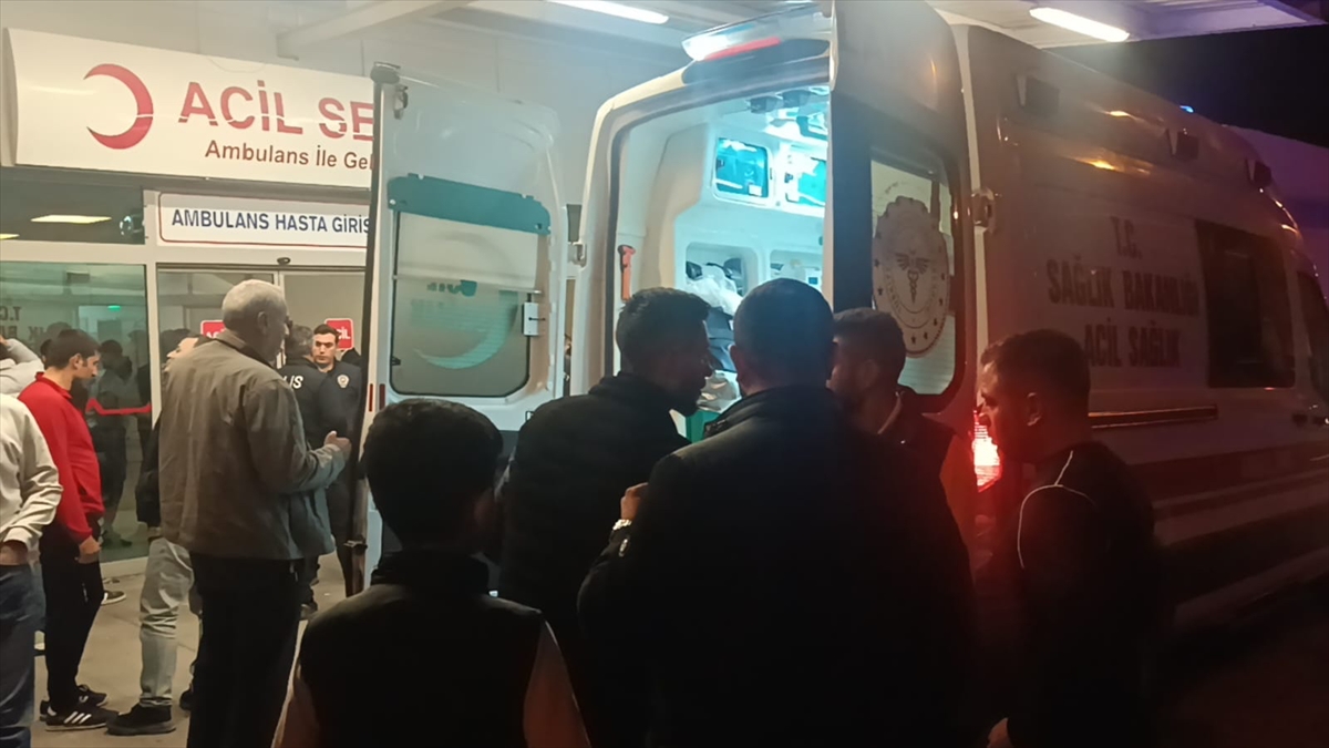 Şanlıurfa'da Akrabalar Arasında Gerilim Tırmandı: Bıçaklı Kavga ve Yaralılar
