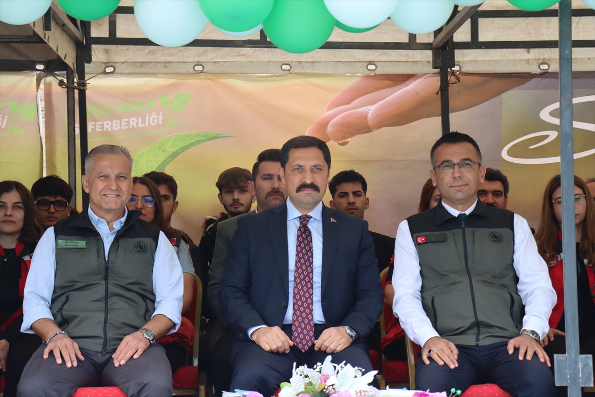 Adana, Mersin, Hatay ve Osmaniye'de Ağaçlandırma Heyecanı Hat Safhada