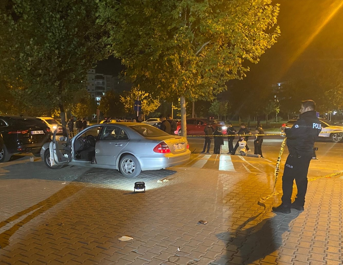 Diyarbakır'ın Merkezinde Gerilim: Silahlı Saldırıda Can Kaybı