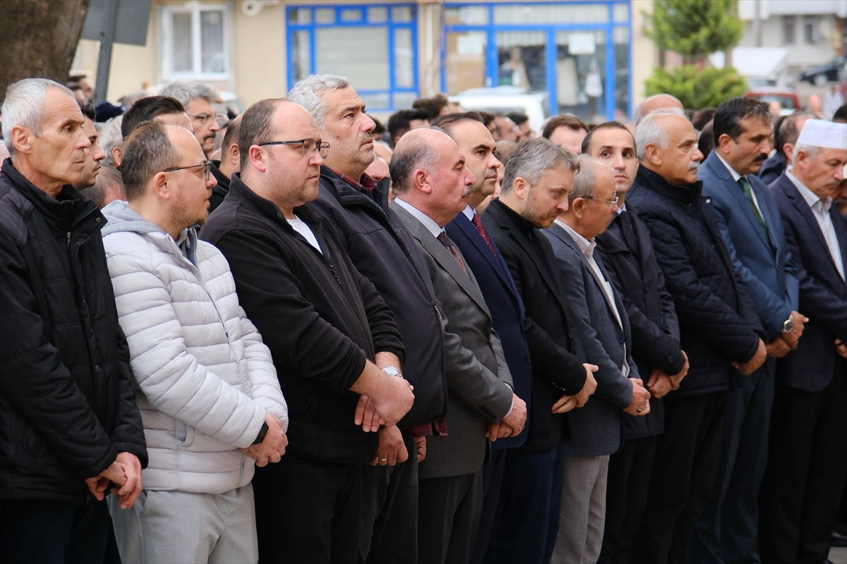 Sanayi ve Teknoloji Bakan Yardımcısının Acı Günü: Annesi Çorum'da Uğurlandı