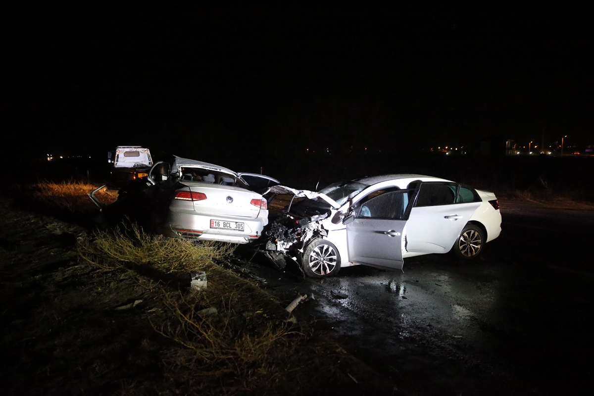 Niğde'de Korkunç Trafik Kazası: Ölü ve Yaralılar Var
