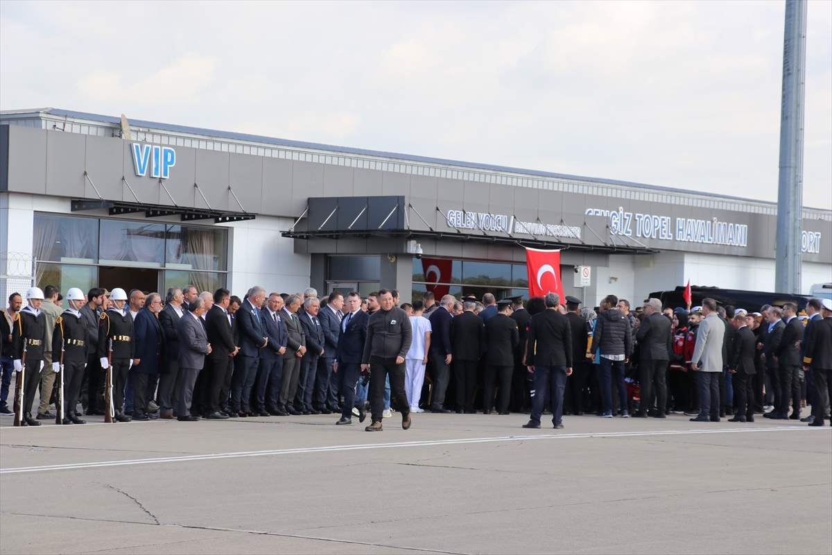 Askeri Kargo Uçağı Kazasında Şehit Olan Astsubay Karakuş, Sakarya'da Son Yolculuğuna Uğurlandı