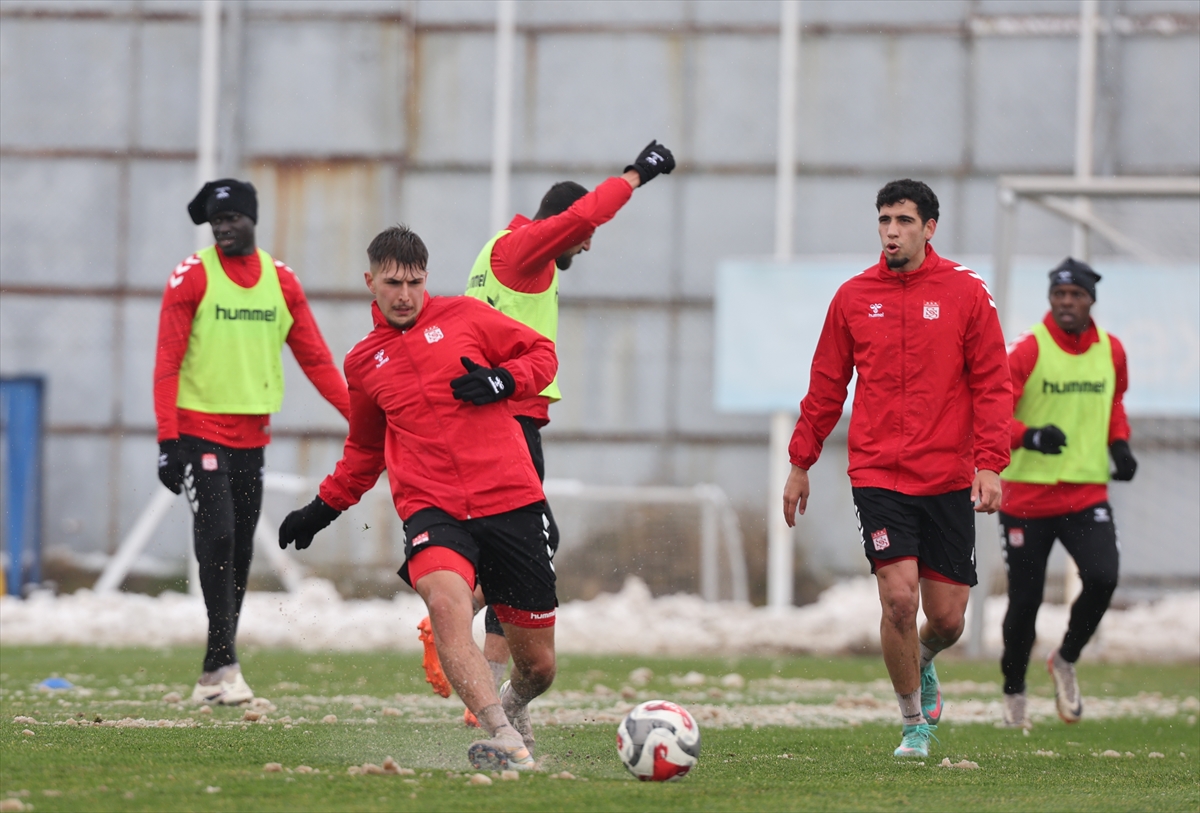 Sivasspor Erokspor Karşısında Hazırlıklarını Tamamladı