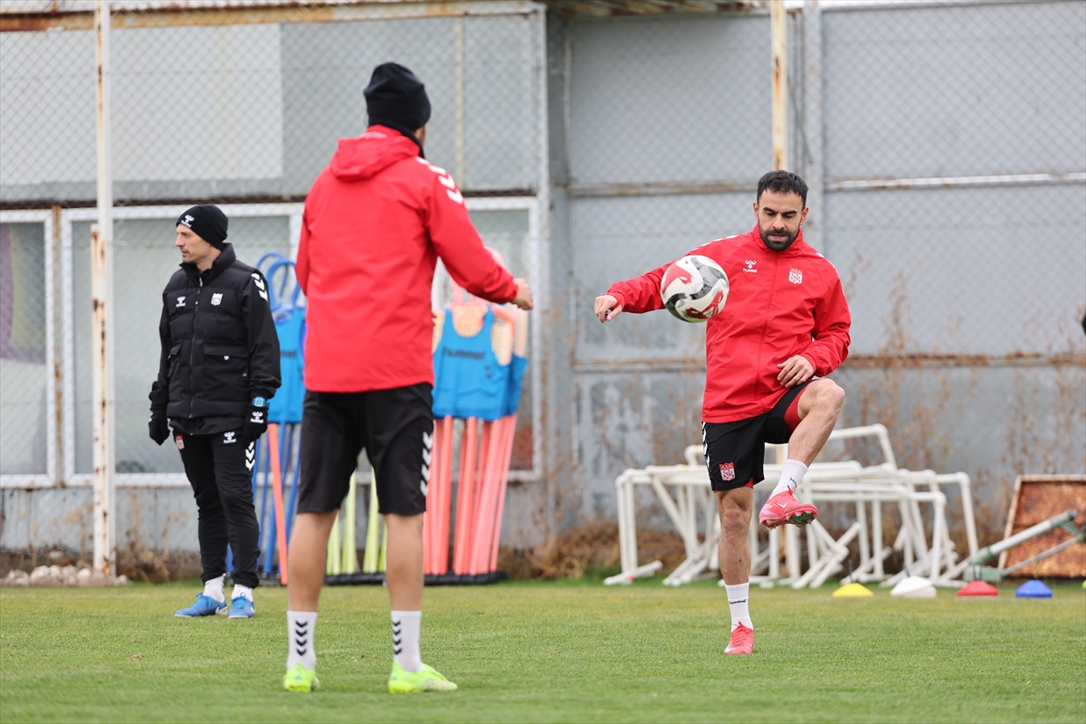 Sivasspor'un Esenler Erokspor Maçı Hazırlıkları Devam Ediyor