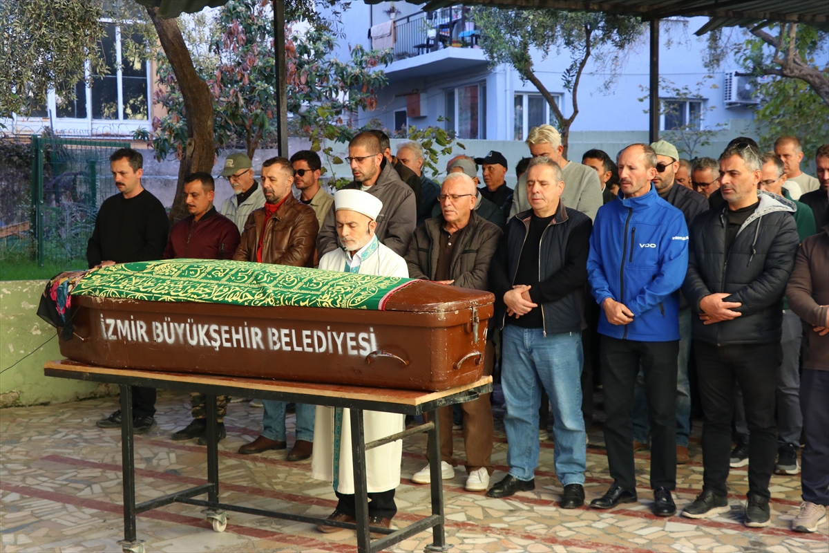 İzmir'de trajik yangın 30 kediyi ve hayvanseveri hayattan kopardı