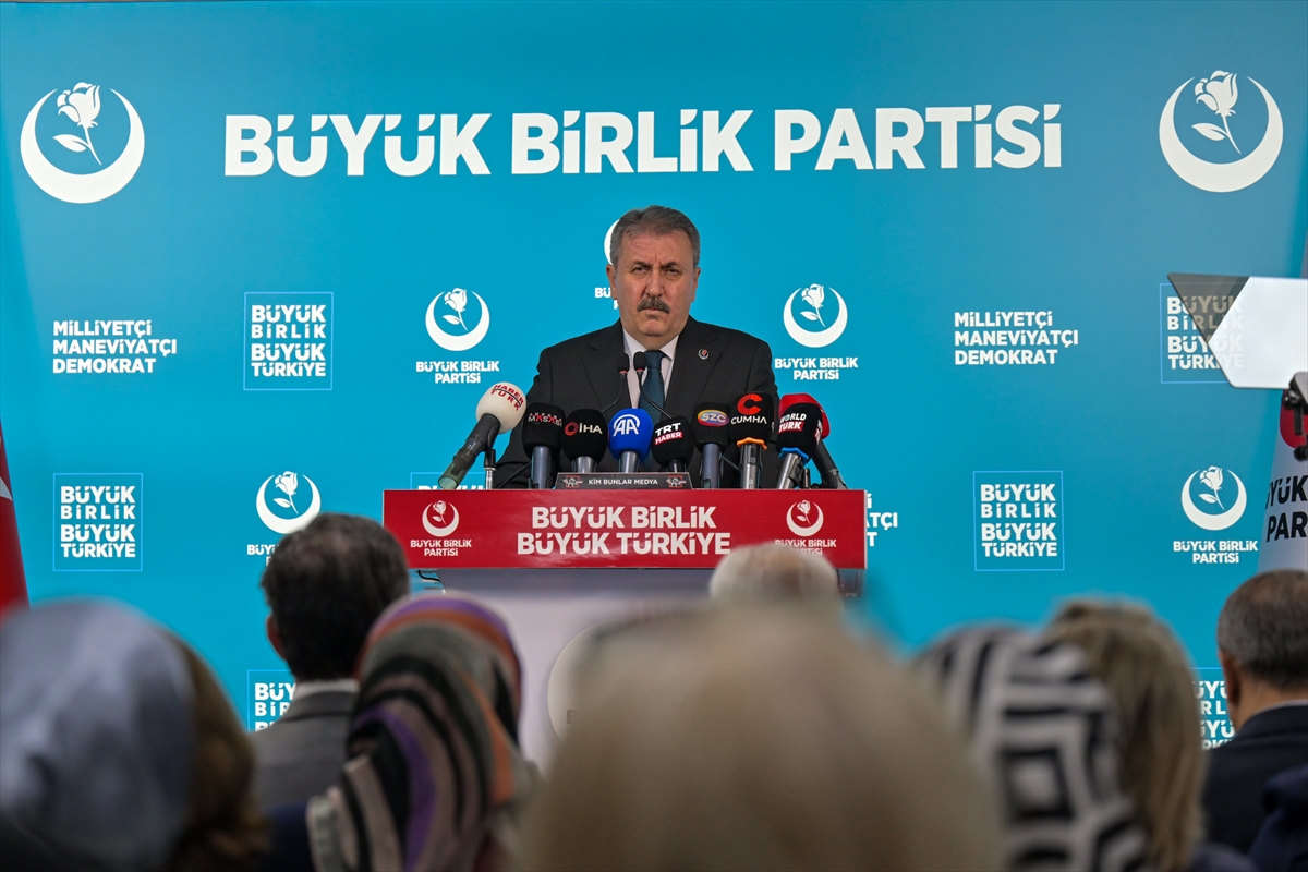 Mustafa Destici: Milliyetçi Ekonomi ile Çıkış Yolu Bulabiliriz