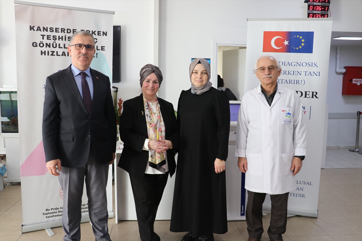 Genç Gönüllülerle Kanserde Erken Teşhis Mücadelesi Sakarya'da Yoğun İlgi Görüyor
