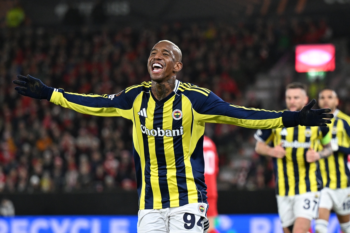 UEFA Avrupa Ligi'nde 6. Hafta 9 Maçla Sona Erdi