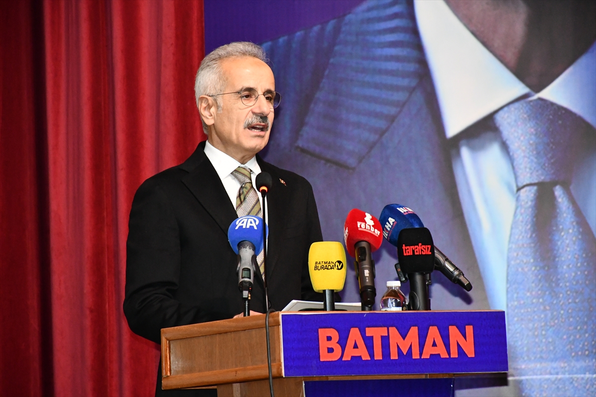 Bakan Uraloğlu