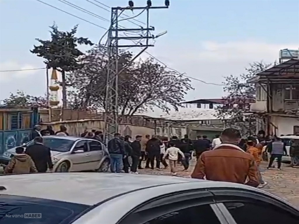 Hatay'da silahlı kavgada ölen baba ile oğlu toprağa verildi