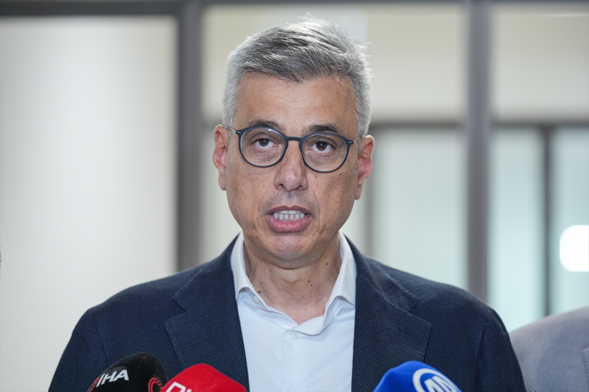 Sağlık Bakanı Memişoğlu'nun Kuzey Makedonya'daki Yangın Mağdurlarına Desteği
