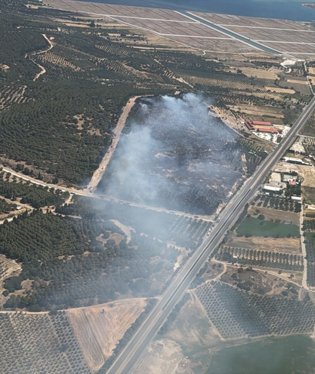 İzmir Aliağa'da Korkutan Yangın Söndürüldü
