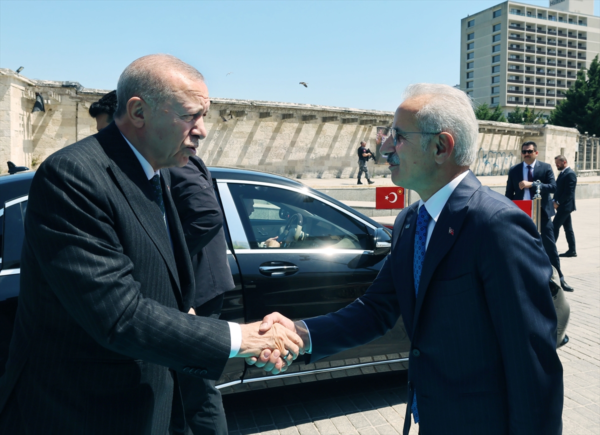 Erdoğan Küresel Ulaştırma Koridorları Forumunda Türkiye'nin Altyapı Başarılarını Anlattı