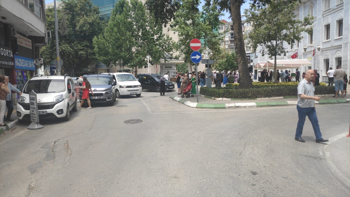 Bursa'nın Gemlik İlçesinde Peş Peşe Deprem