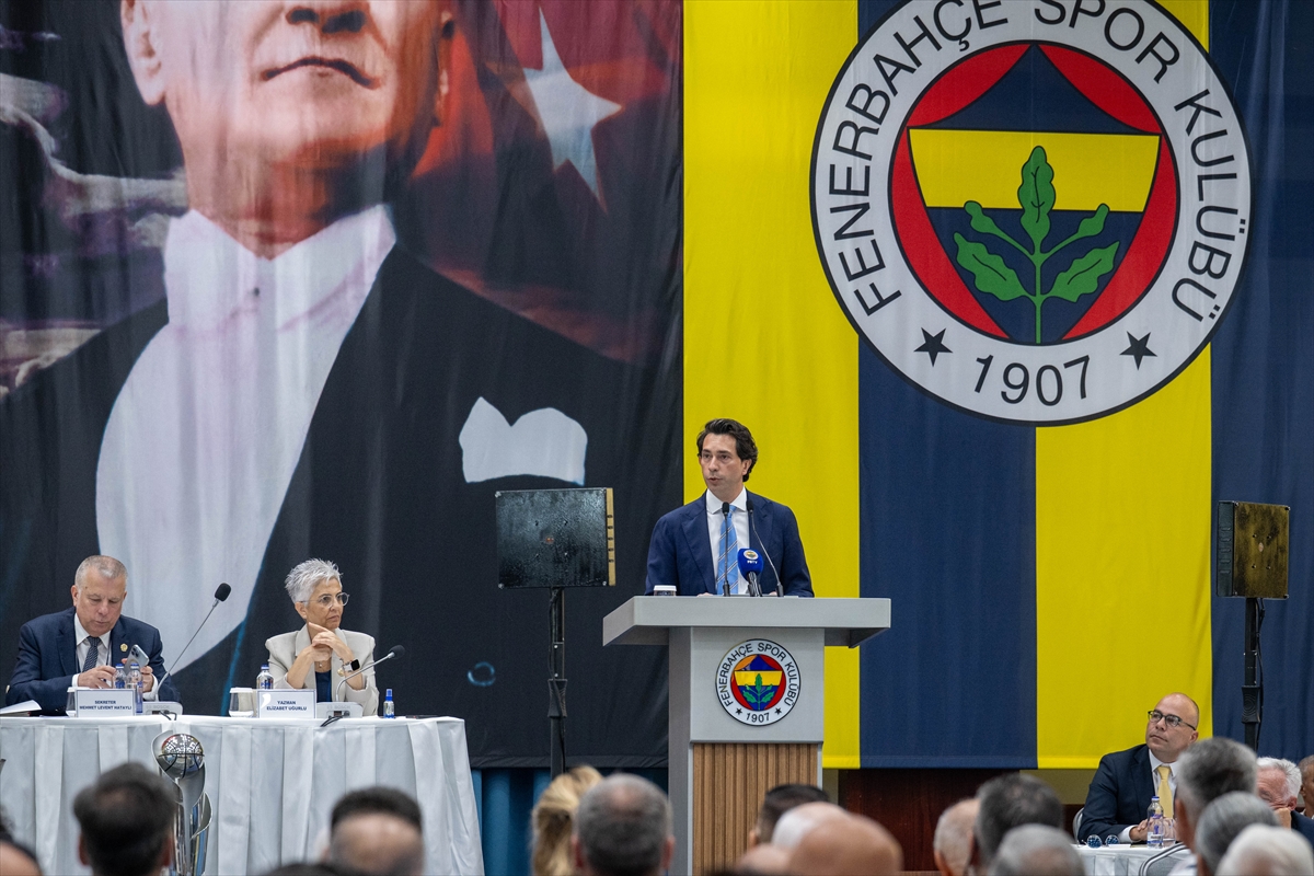 Fenerbahçe'de Gergin Toplantı: Ali Koç Aziz Yıldırım'a Yanıt Verdi