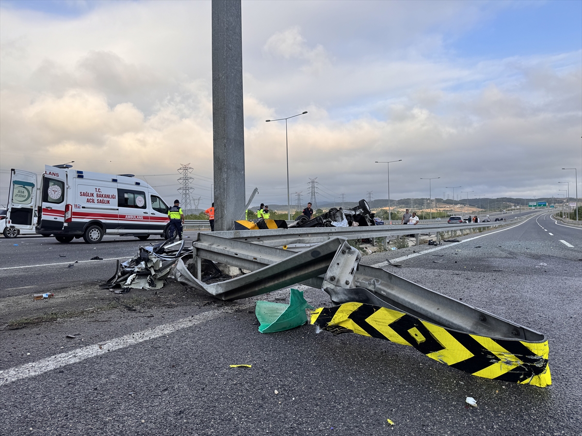Kocaeli'deki Trafik Kazası Hüzne Dönüştü: Emirhan Hayata Tutunamadı