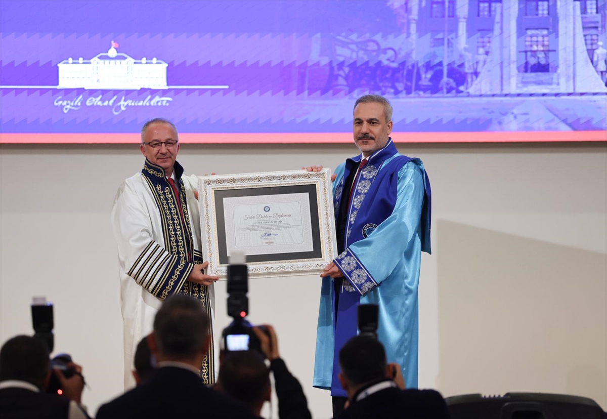 Dışişleri Bakanı Fidan'dan Üniversitelerde Yenilikçi Bilgi Çağrısı