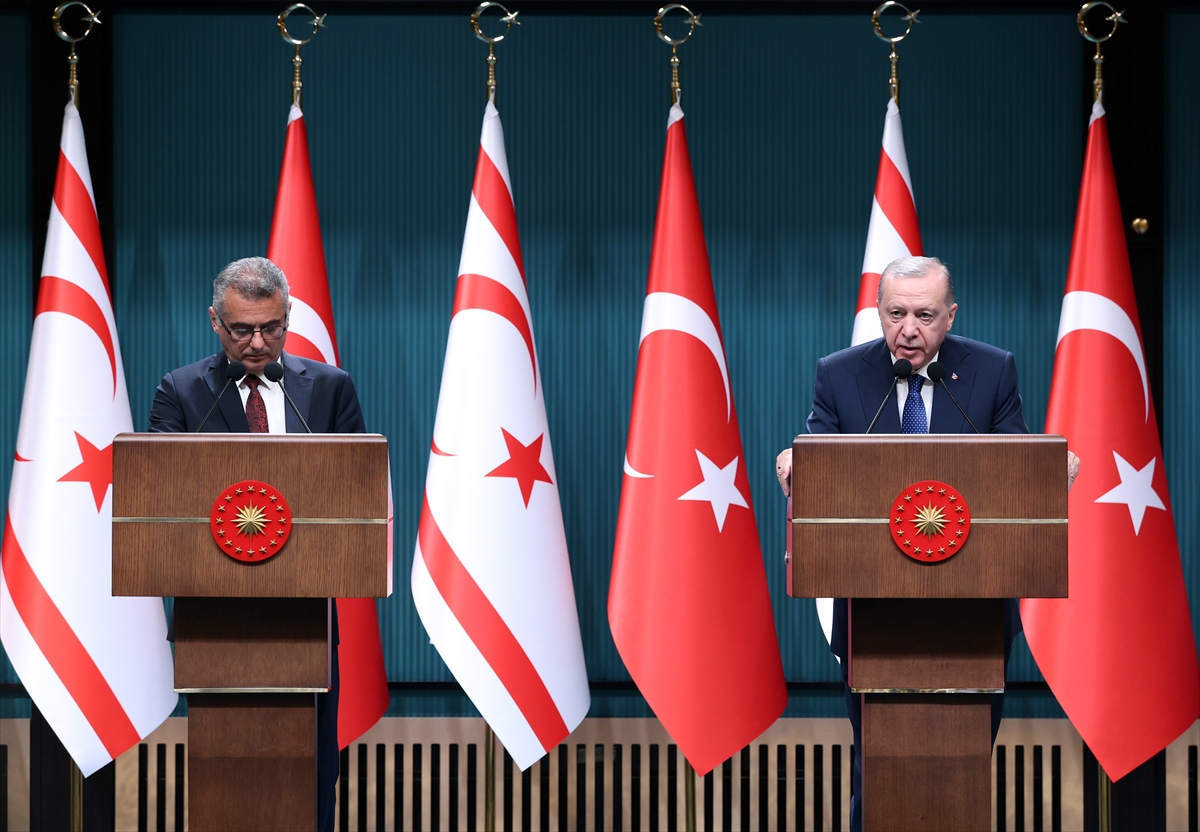 Erhürman ve Erdoğan'dan Kıbrıs Mesajları