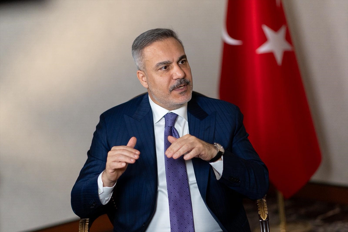 Bakan Fidan dünya liderleriyle temasta: Savaşın sonu için çaba sürüyor