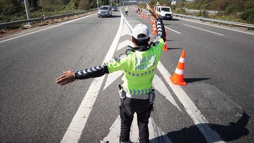 İstanbul'da Cumhuriyet Bayramı kutlamaları için 19 ve 29 Ekim'de bazı yollar trafiğe kapatılacak!