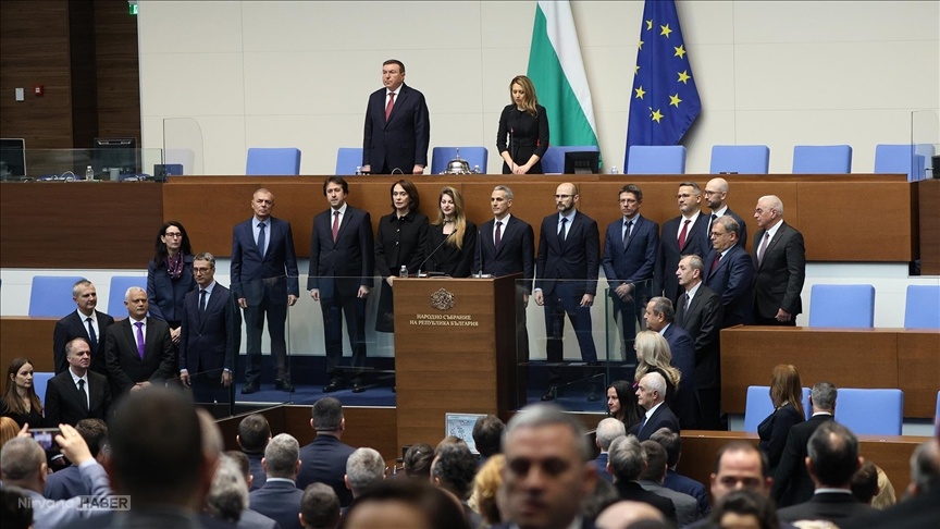 Bulgaristan’da geçici hükümet resmen göreve başladı