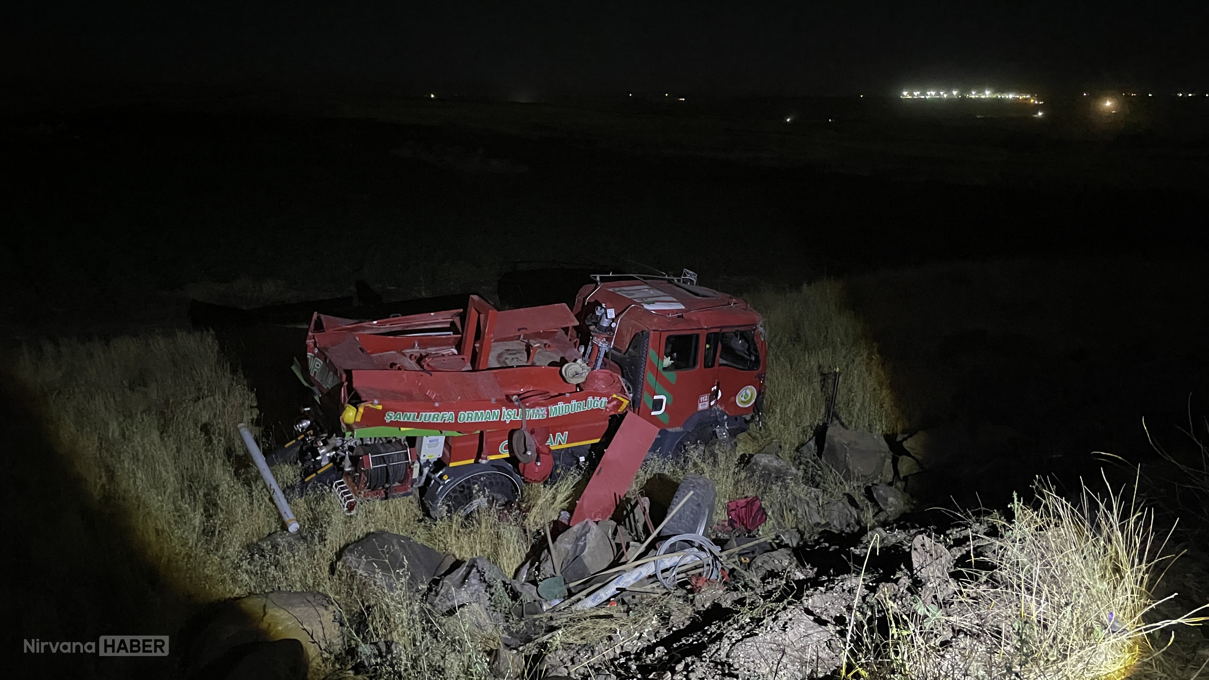 AA-20260628-41815729-41815727-SANLIURFADA_MINIBUS_ILE_ARAZOZUN_CARPISTIGI_KAZADA_8_KISI_YARALANDI.jpg