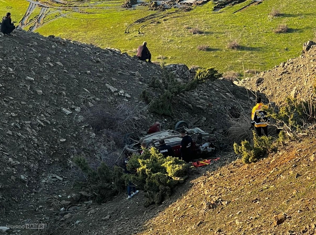 Siirt’te otomobil şarampole devrildi: 1 kişi hayatını kaybetti