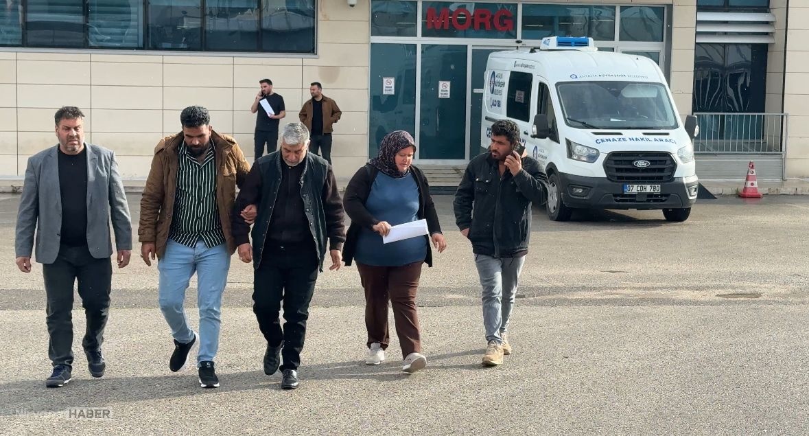 Antalya'da bir konteynerde çıkan yangında ölen 6 kişinin cenazesi yakınlarına teslim edildi