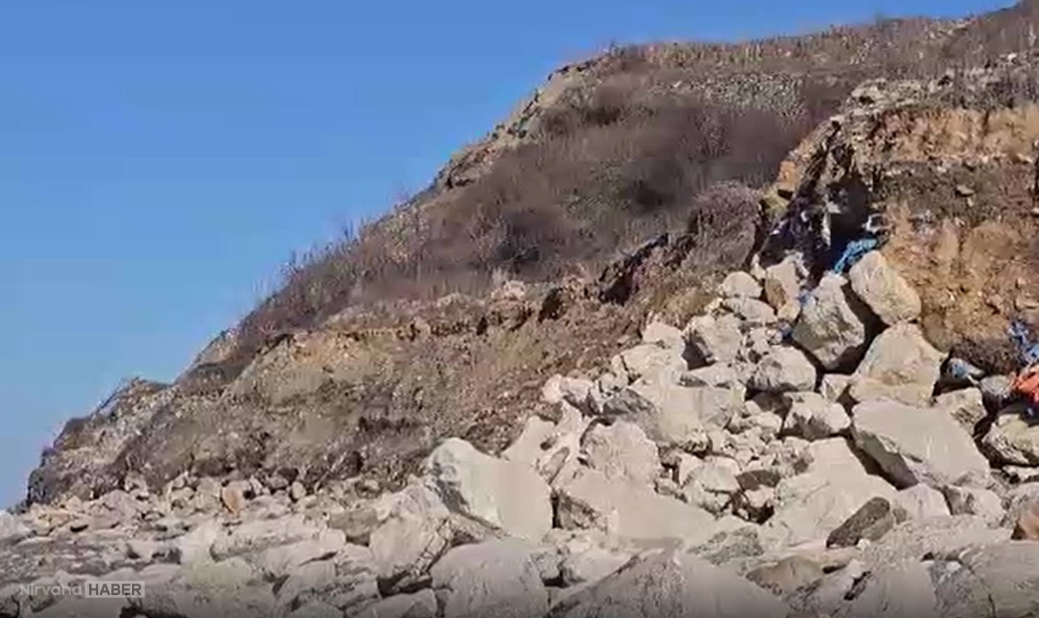 Zonguldak Kozlu Sahili’nde atıklar sahillere saçılıyor: Çevre felaketi devam ediyor