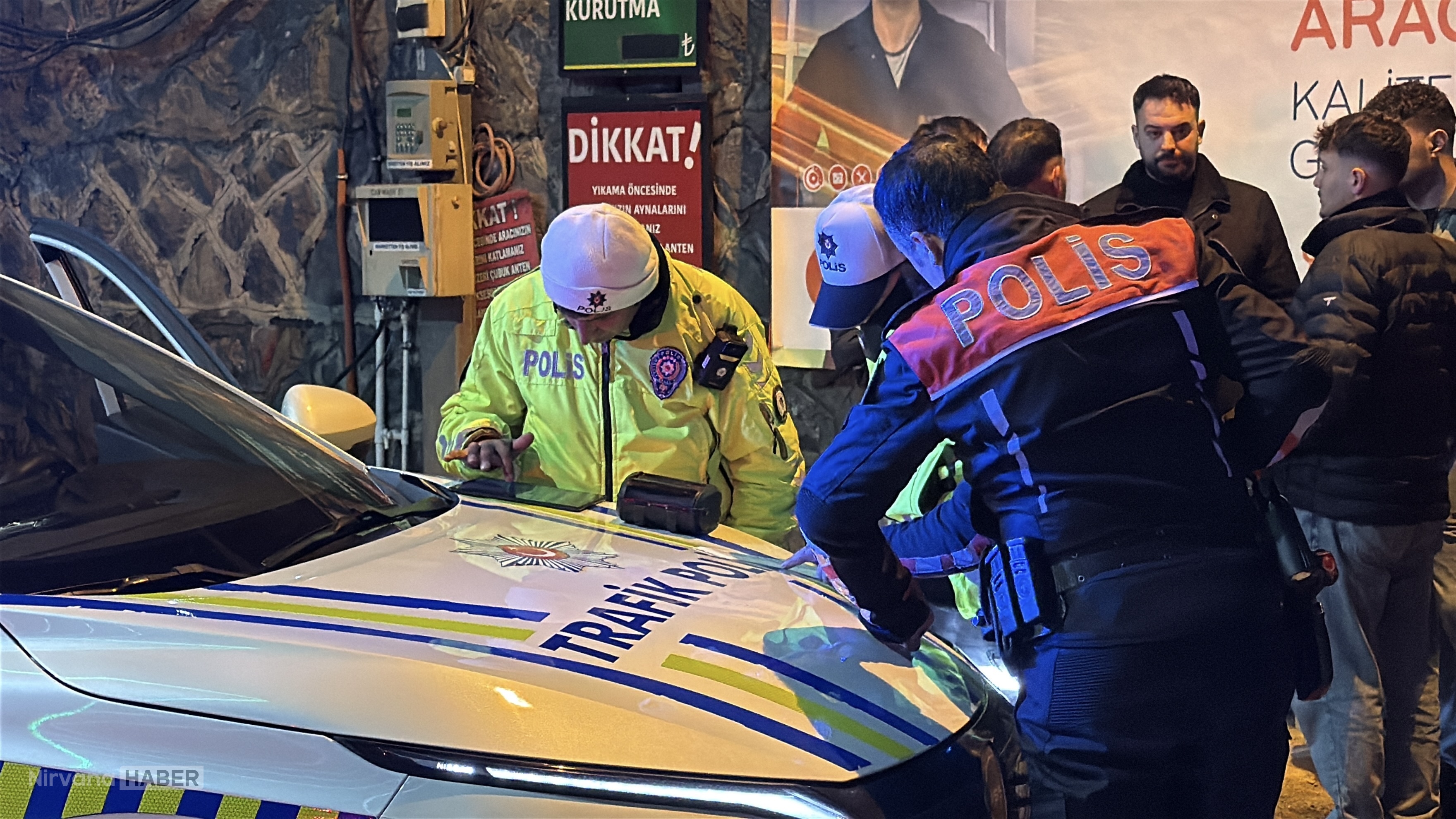 Erzurum'da polisten kaçan sürücünün ehliyetine el konuldu