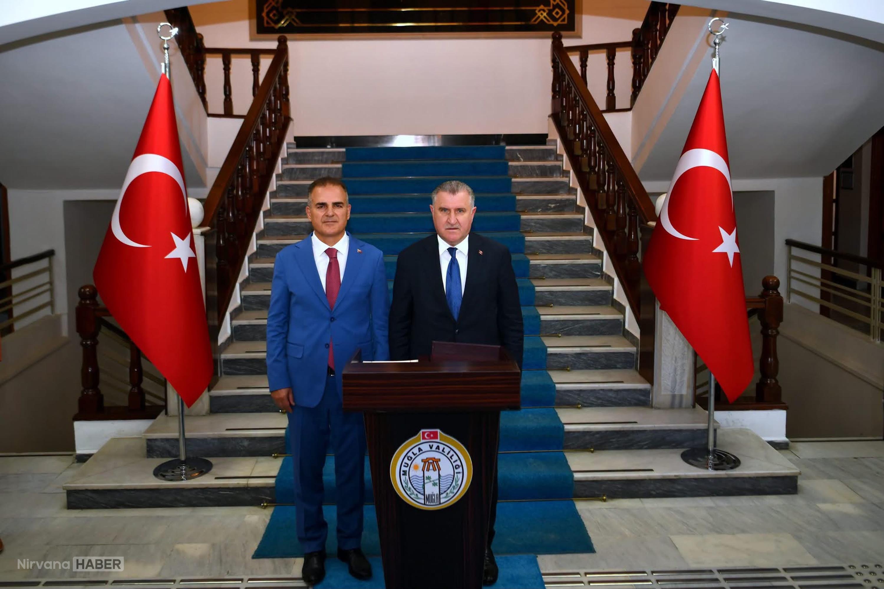 BAKAN-BAK-SAVUNMA-SANAYISINDEKI-ORANIMI_1407437_418169.jpg
