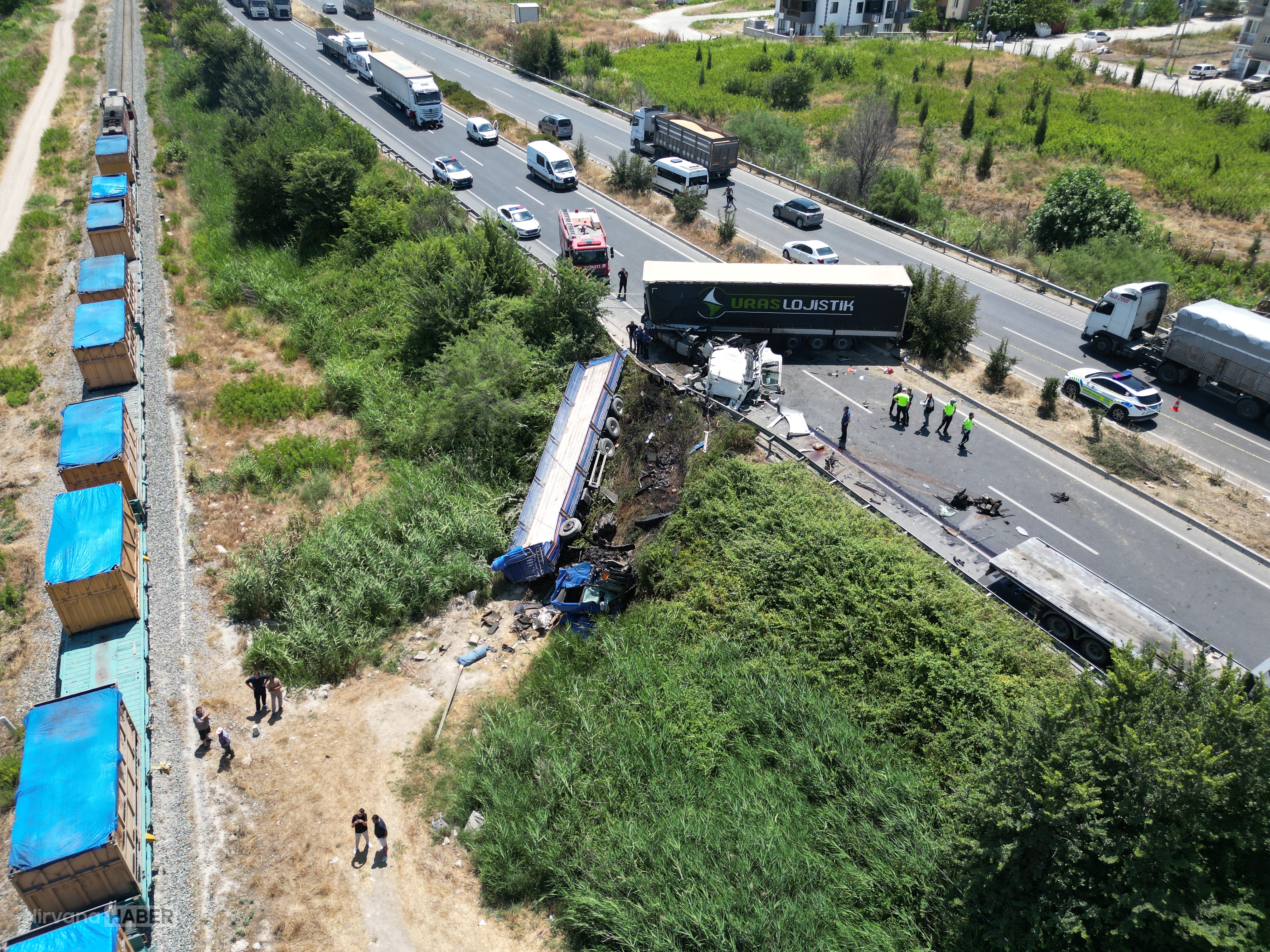 AA-20260709-41934222-41934215-DENIZLIDE_2_TIRIN_CARPISMASI_SONUCU_SURUCULERDEN_BIRI_OLDU_DIGERI_YARALANDI.jpg
