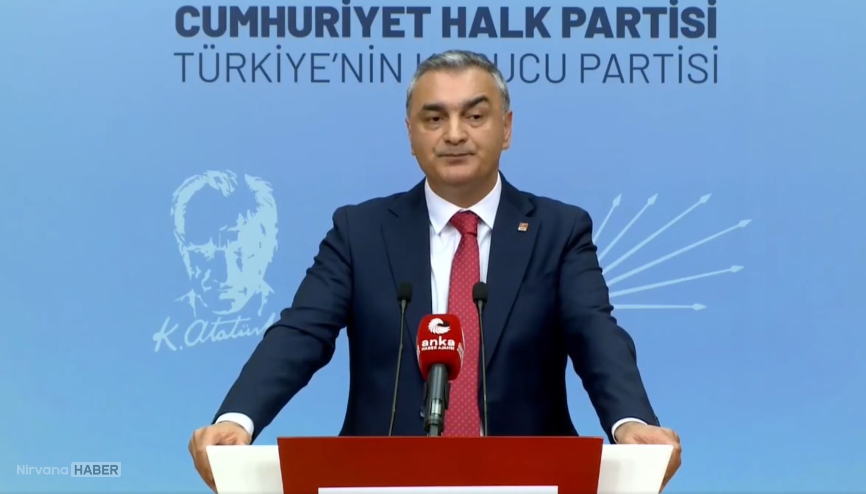 CHPDE-14-ILE-YENI-IL-BASKANI-ATANDI-7-_1406138_417793.jpg