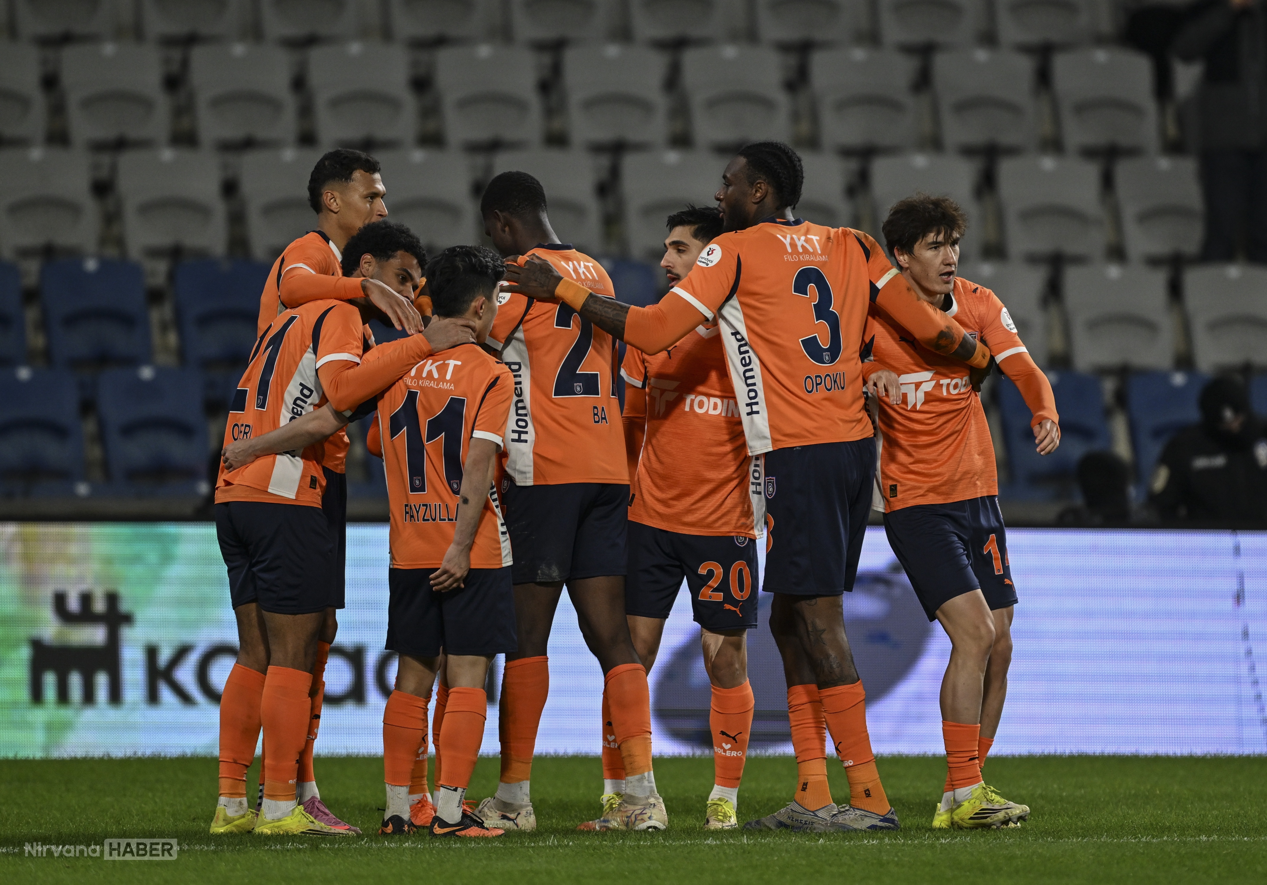 RAMS Başakşehir Tümosan Konyaspor'u 2-0 mağlup etti