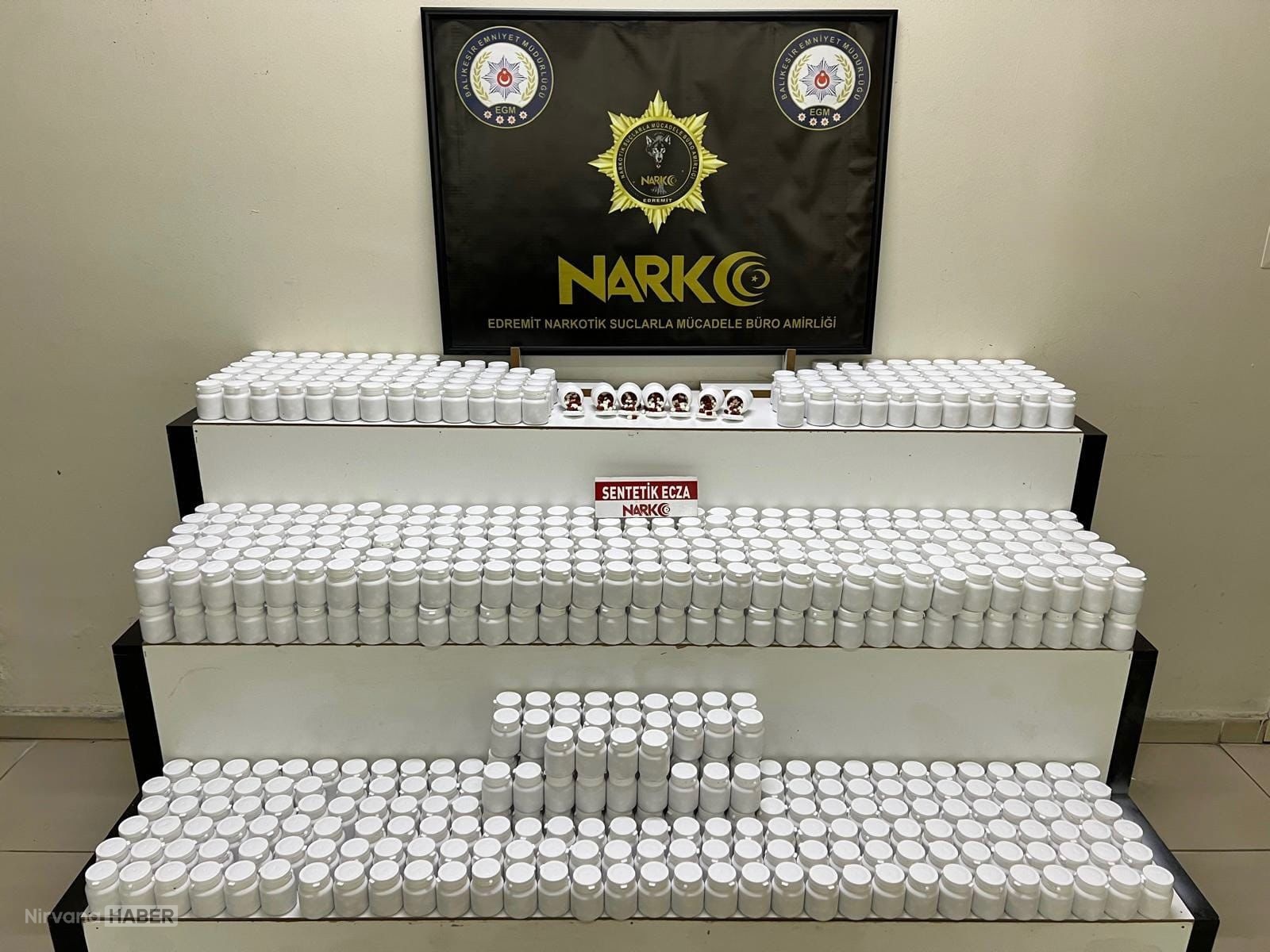 Balıkesir'de uyuşturucu operasyonunda 42 bin 600 sentetik hap ele geçirildi