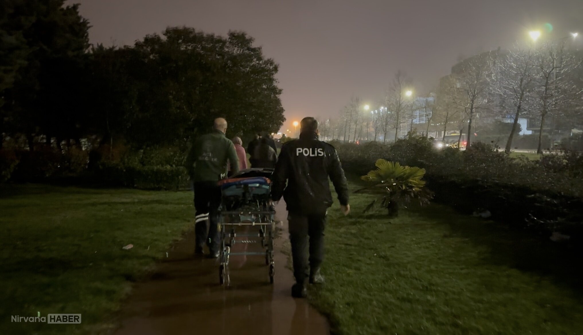 Ümraniye'deki bir parkta erkek cesedi bulundu