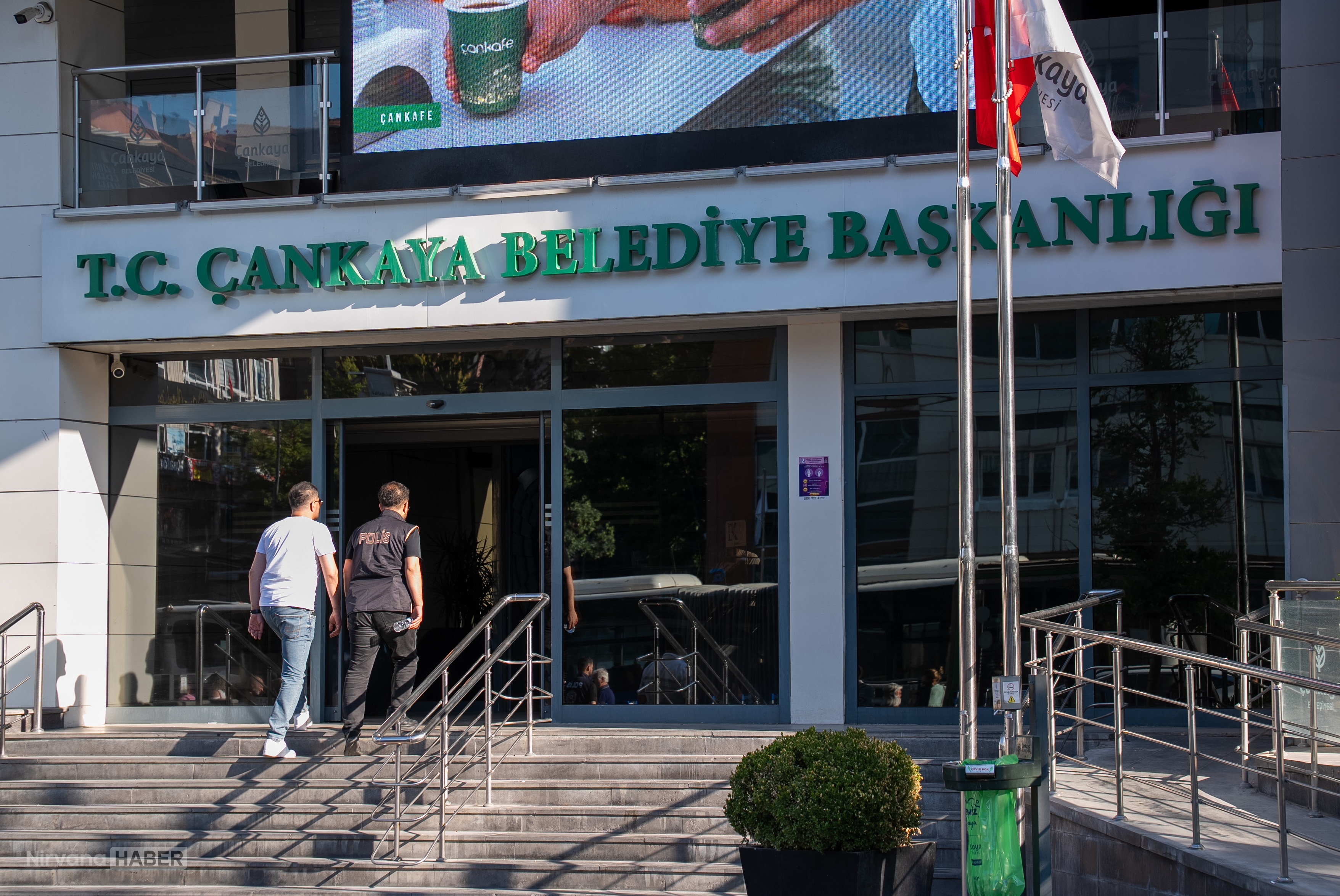 AA-20260711-41947685-41947682-CANKAYA_BELEDIYE_BASKANI_GUNERIN_DE_ARALARINDA_BULUNDUGU_36_SUPHELI_HAKKINDA_GOZALTI_KARARI.jpg