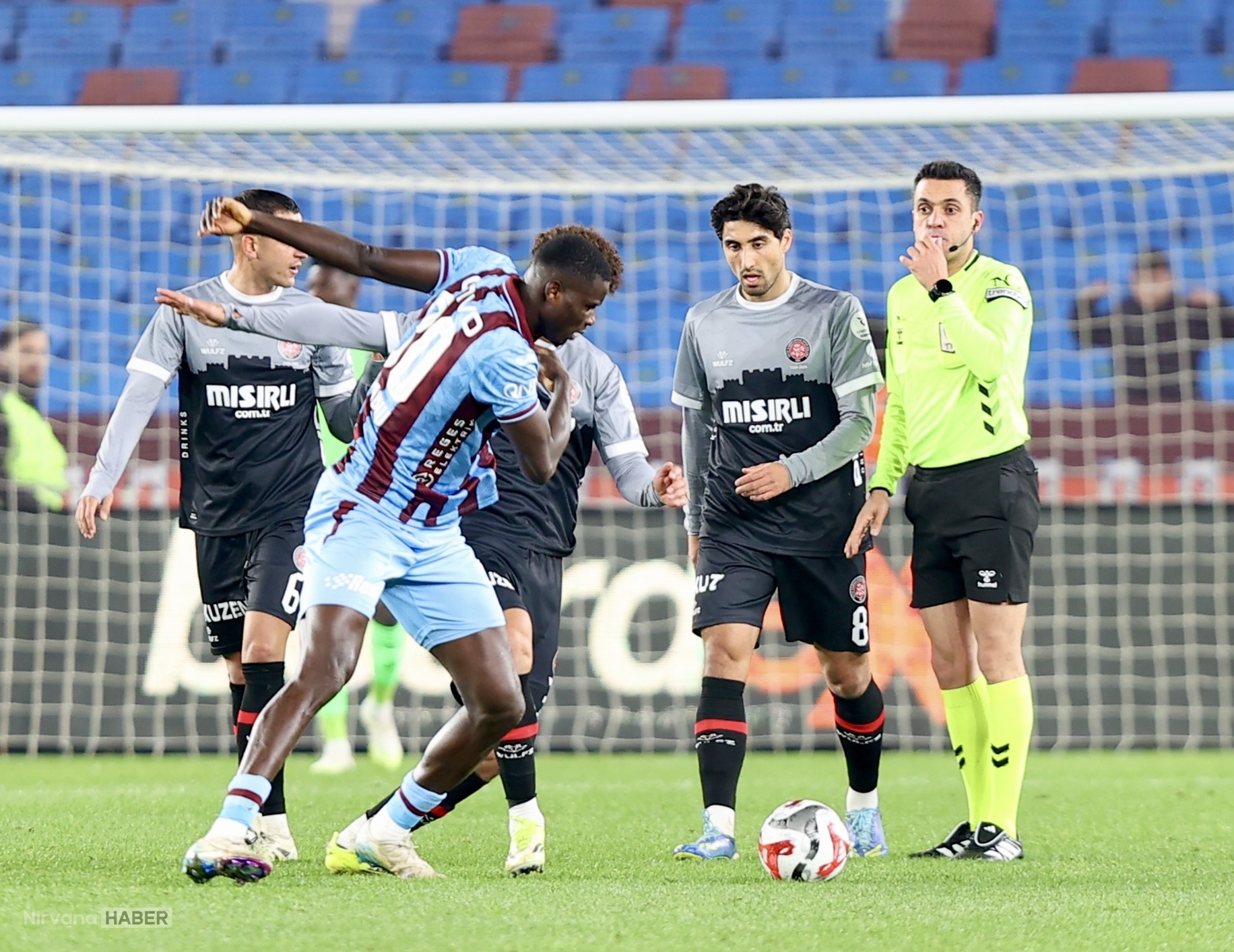 Trabzonspor evinde Fatih Karagümrük'ü 3-1 mağlup etti