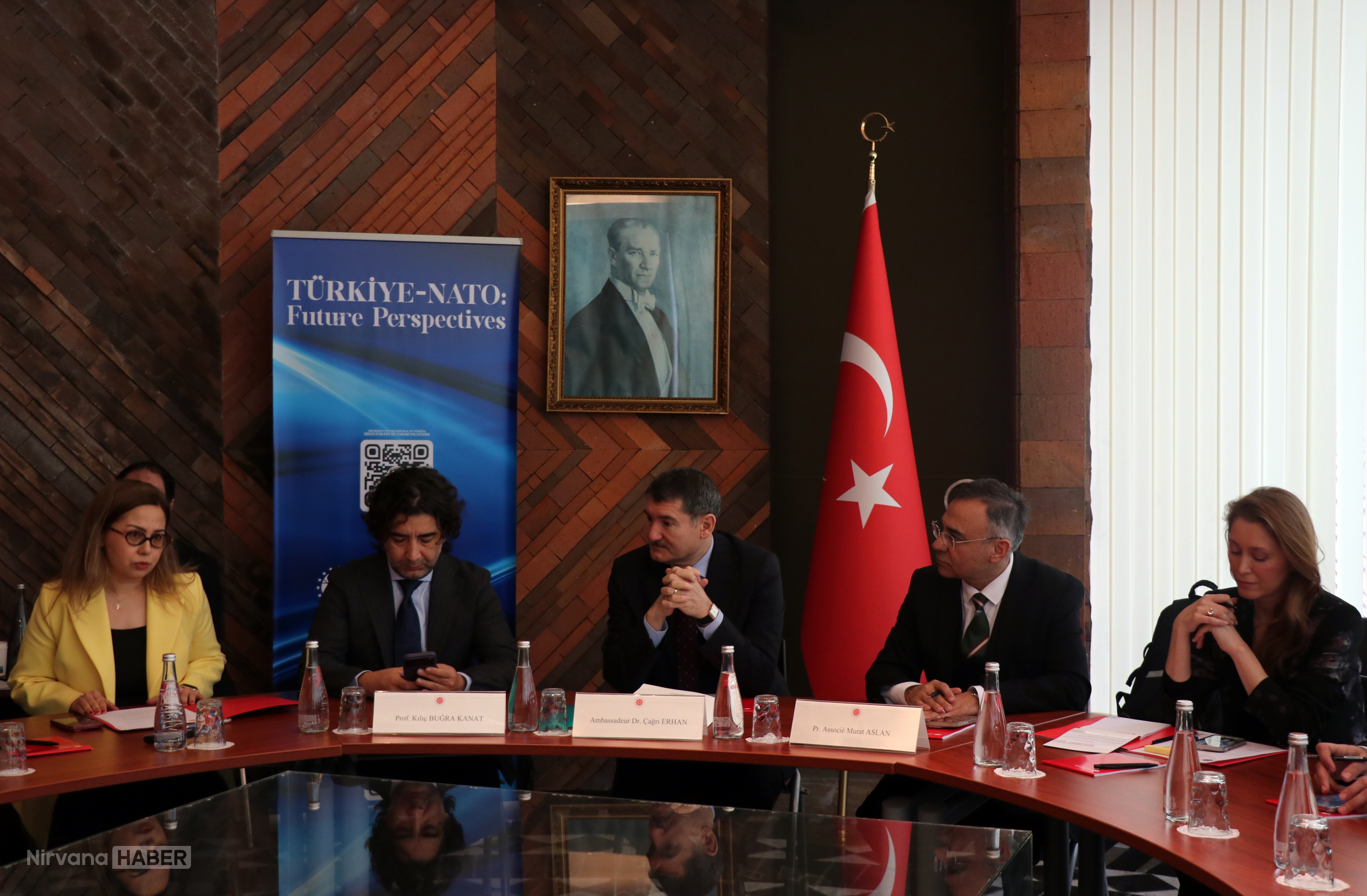 Paris'te Türkiye ve NATO ilişkileri masaya yatırıldı