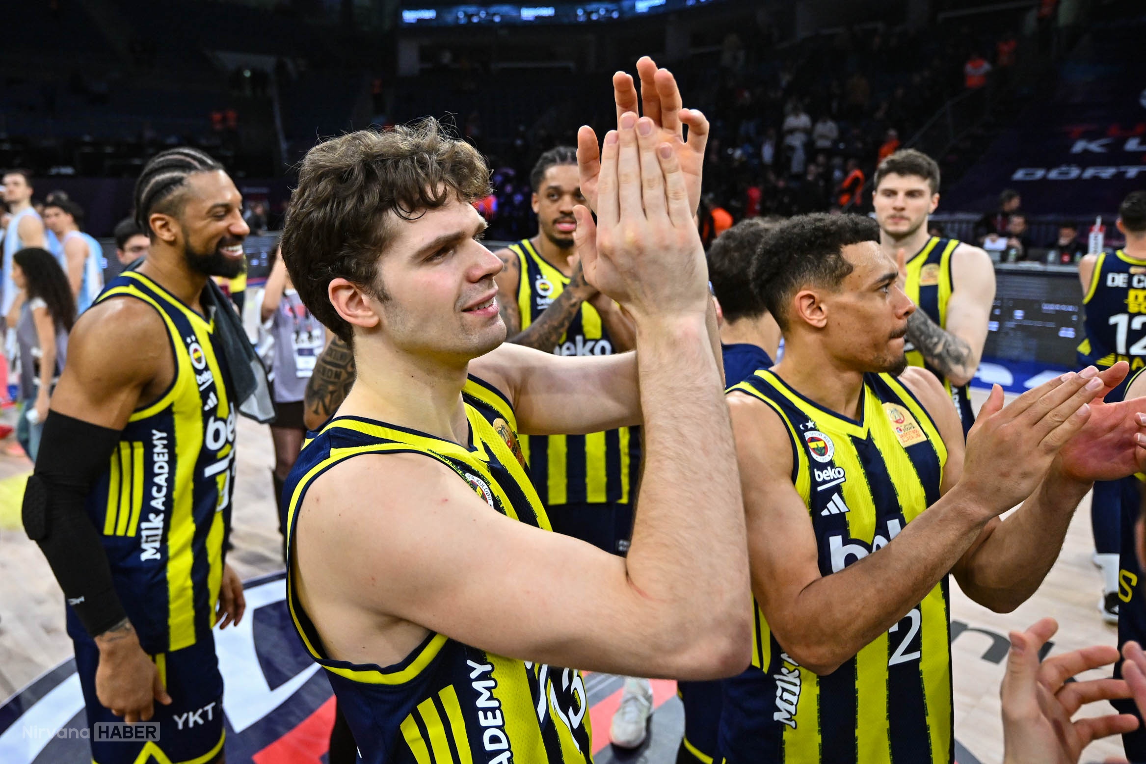 Fenerbahçe Beko finalde! Türk Telekom’u 86-78 mağlup etti