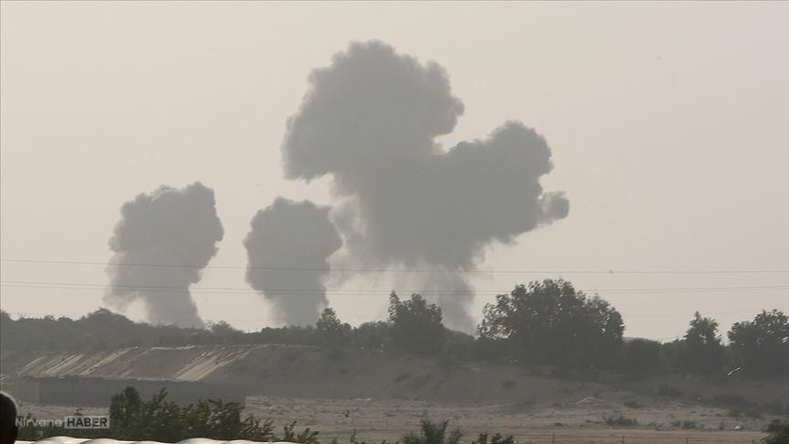 Afganistan, Pakistan’a hava saldırıları düzenledi