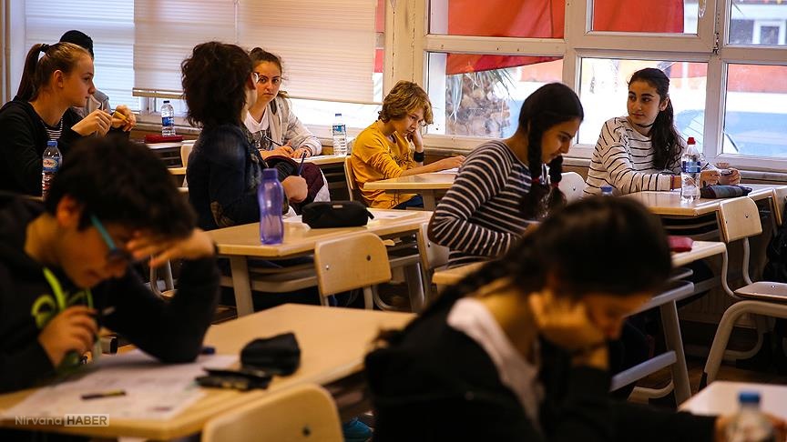 Yaklaşık 18 milyon öğrenci 9 günlük ara tatile çıkıyor