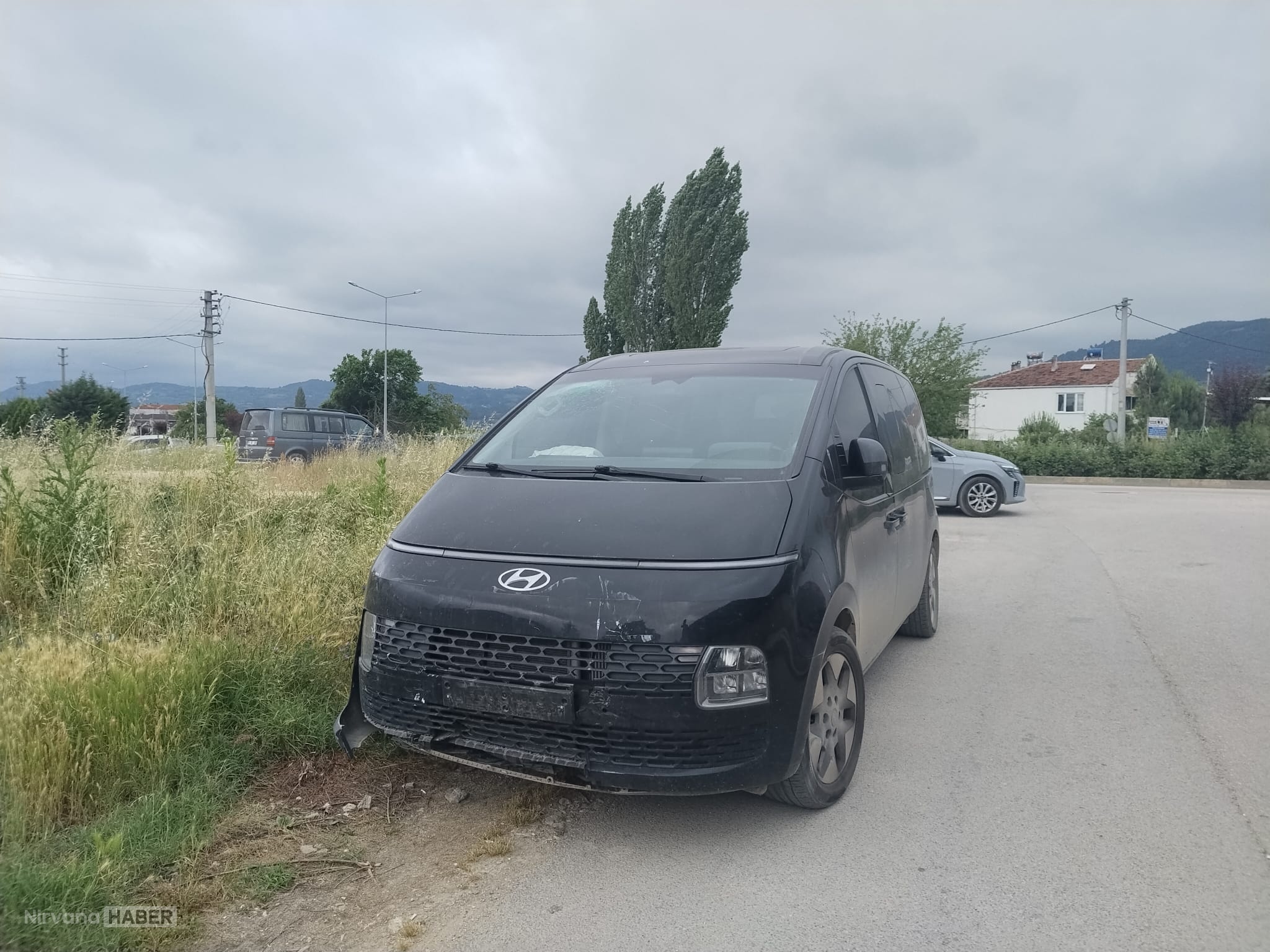 AA-20260613-41663201-41663199-BURSADA_2_OTOMOBILIN_CARPISTIGI_KAZADA_9_KISI_YARALANDI.jpg