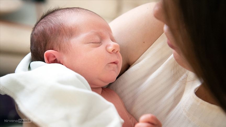 Nüfus krizi yaşayan Ukrayna'da askerlere ücretsiz sperm dondurma hizmeti