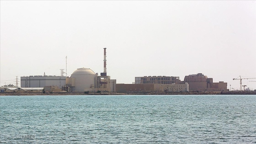 İran Buşehr Nükleer Enerji Santrali sahasına füze düştü!