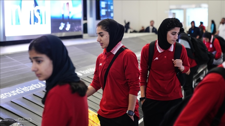 İran Kadın Futbol Takımı Türkiye üzerinden ülkelerine döndü!