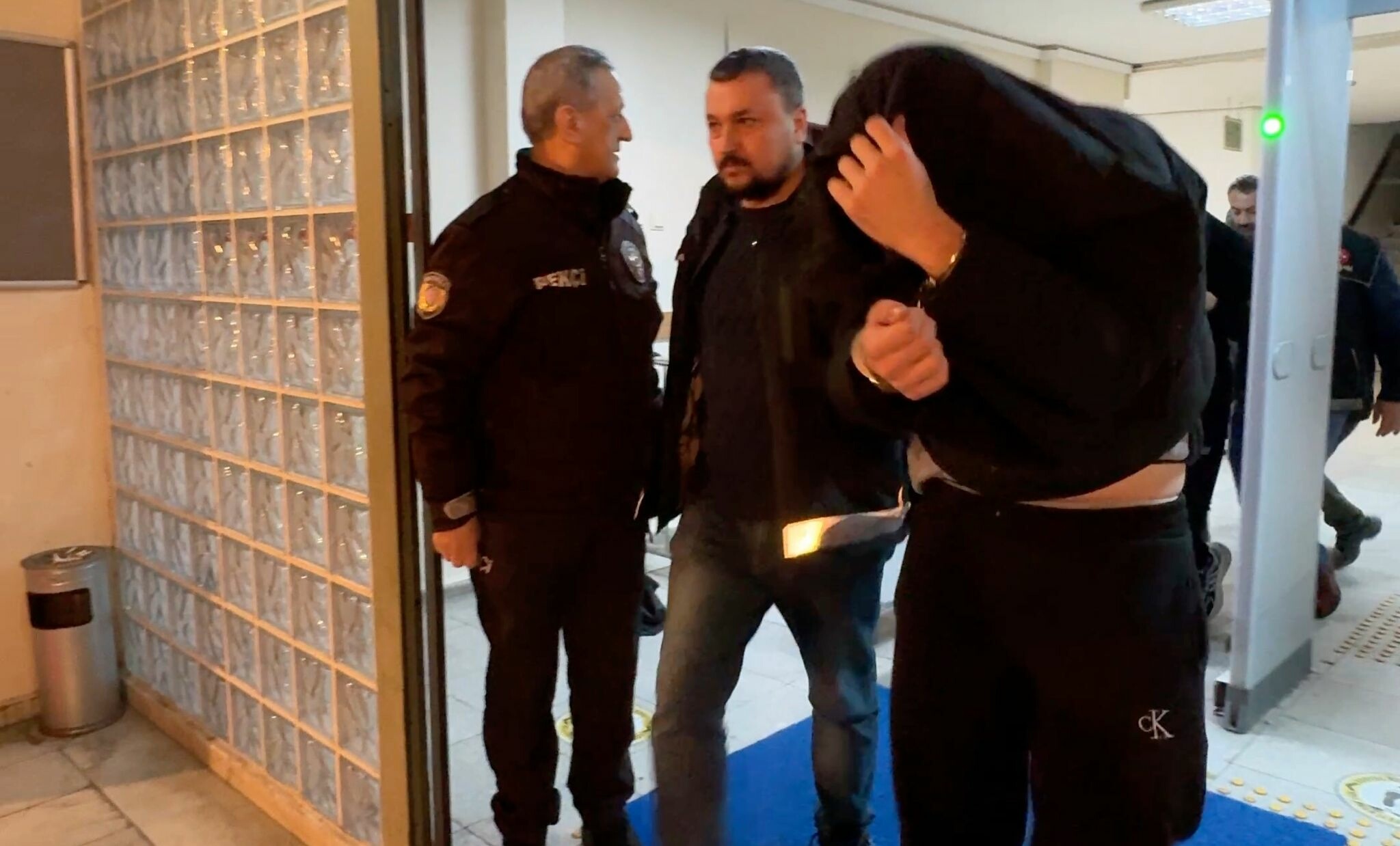 Aydın'da narkotik operasyonu: Uyuşturucu ticareti suçundan 3 kişi tutuklandı
