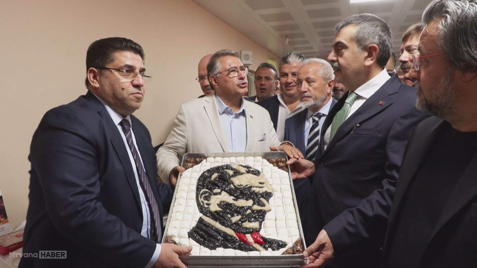 BAKAN-TEKIN-TURKIYEDE-7-GASTRONOMI-LIS_1371030_407054.jpg